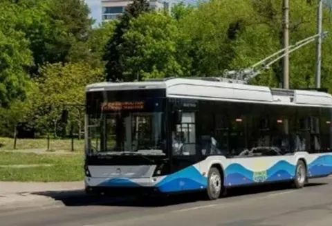 У Тернополі 16–18 вересня тролейбуси змінять маршрути: частина не курсуватиме вд