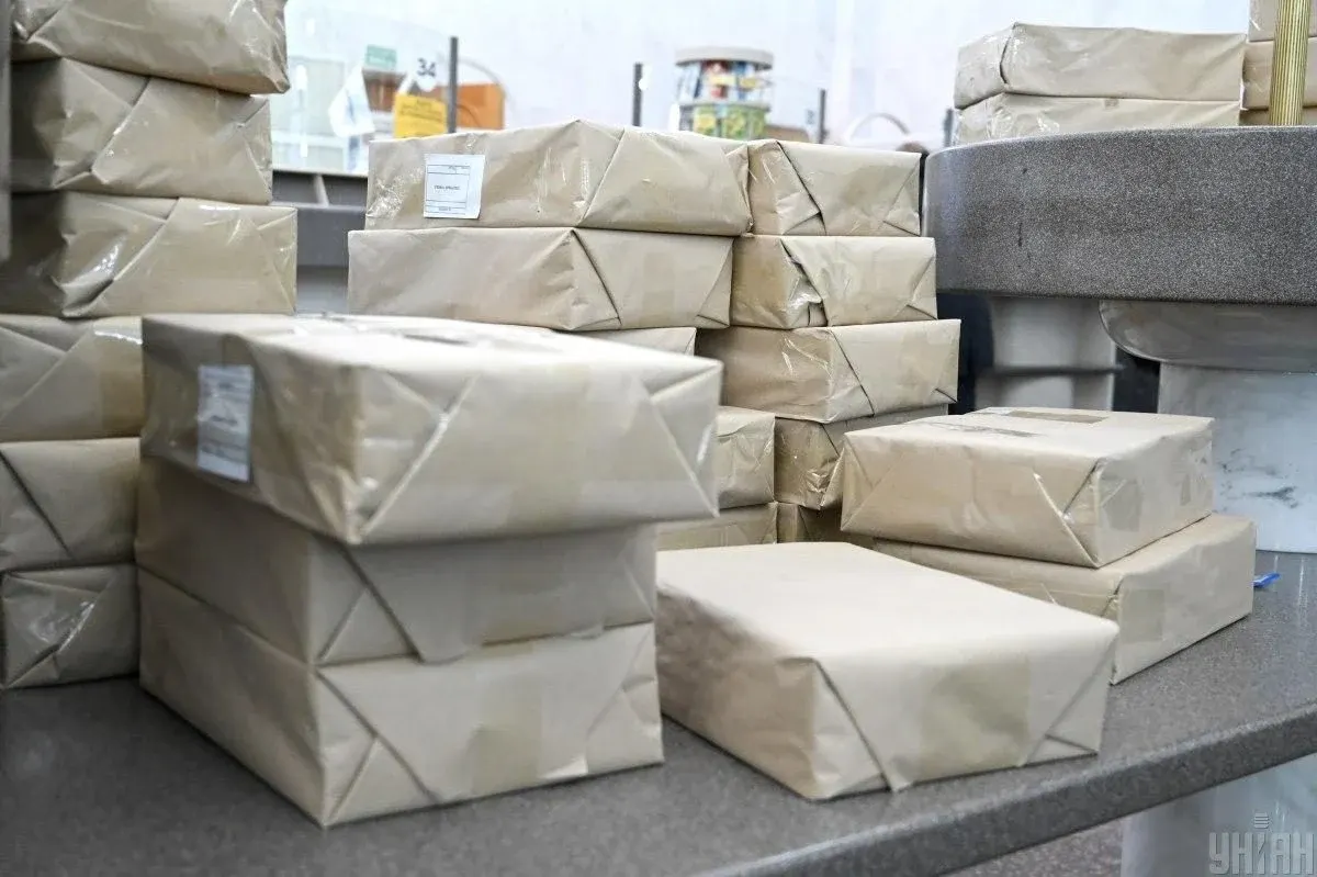 Рада схвалила 20% ПДВ на посилки до 150 євро: що це означає для гаманця