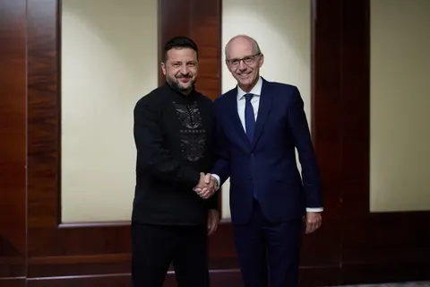 Зеленський обговорив із Люксембургом фінансування армії та дефіцит бюджету