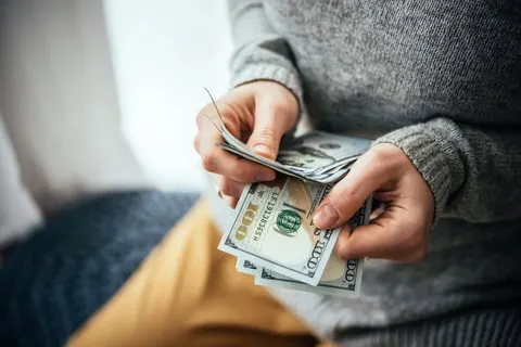 Курс долара до 13 вересня: скільки коштуватимуть 100 доларів