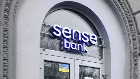 Обшуки у «Сенс Банку»: що відомо про справу на 150 млн грн і чи є ризики для клієнтів