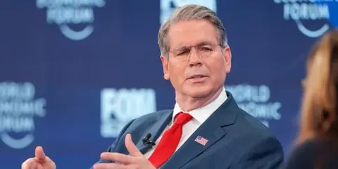 США тиснутимуть на Іран щотижневими санкціями проти банків