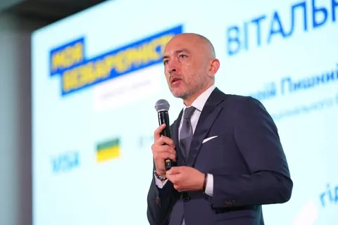 Пишний заперечує вплив на кадри «Сенс Банку» і готовий відповісти ТСК