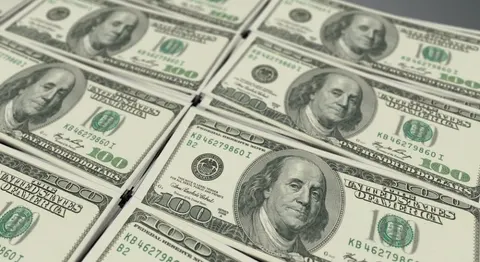 Резерви України впали до $48,7 млрд: що це означає для курсу