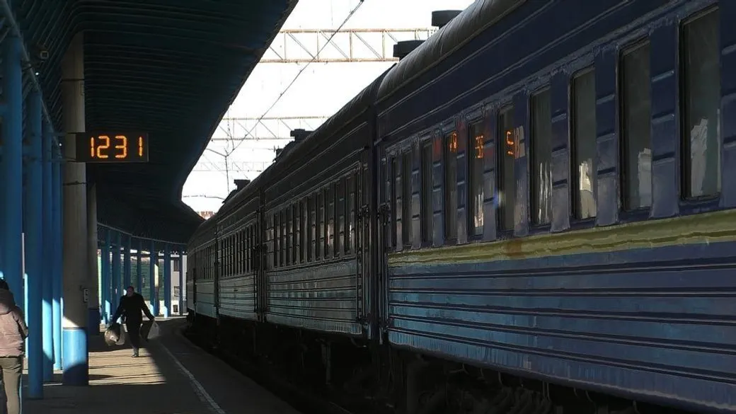 Обстріли РФ: потяги із Запоріжжя та до міста курсують із затримками до 6 годин 40 хвилин