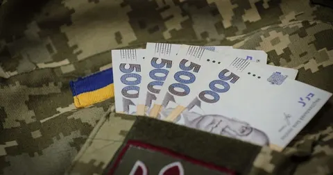 Зарплати військовим: у бюджеті не вистачає трильйона гривень