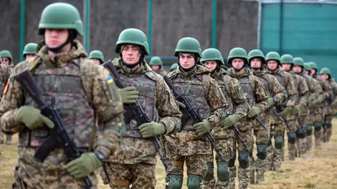 Як армійська авіація врятувала курсантів на переправі під Києвом: історія від генерала