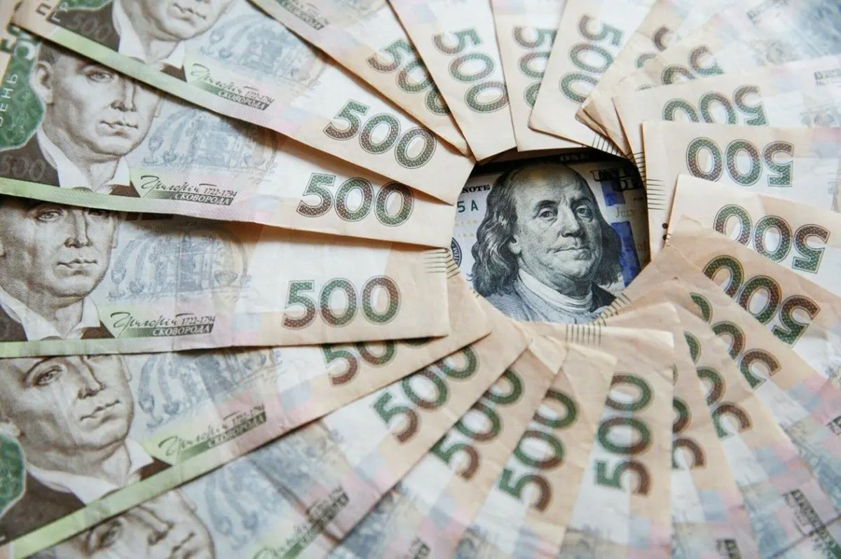Курс долара може сягнути 45 грн: прогноз аналітика на найближчі дні