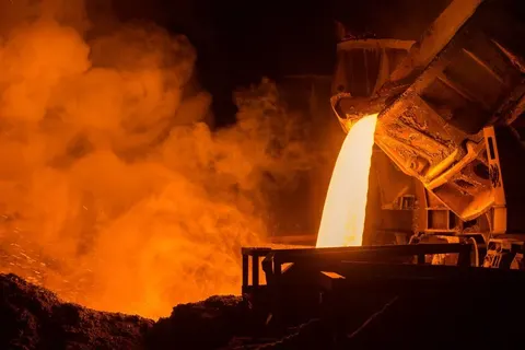 Зупинка 72% металургії: що це означає для бюджету та курсу гривні