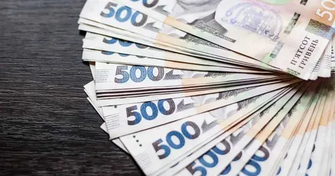 Бюджет-2027: скорочення соцпрограм, +1% до ПДВ і 52 млрд доларів потреби у фінан