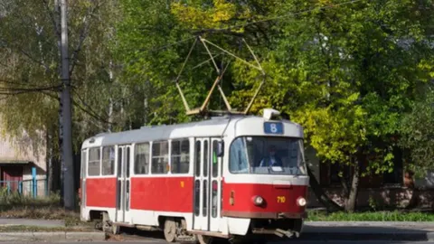 У Харкові 13 серпня п'ять трамвайних маршрутів змінять схему руху через ремонт колії