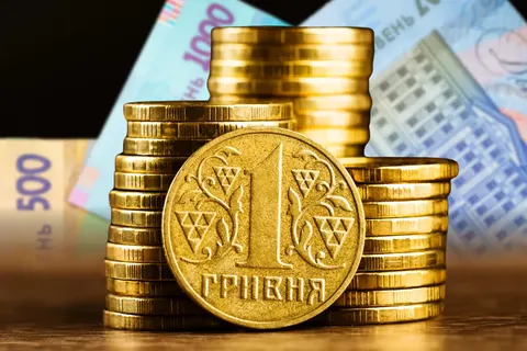 За 8 місяців НБУ продав $32,96 млрд: що це означає для гривні та заощаджень