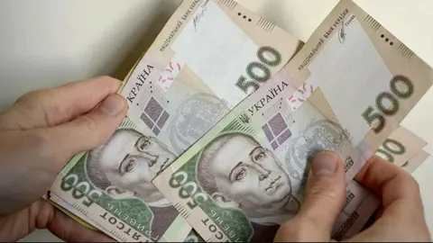500 гривень старого зразка: що з ними буде і чи варто міняти