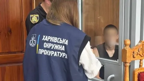 Курсанта судитимуть за розбійний напад на підлітку та ухилення від служби