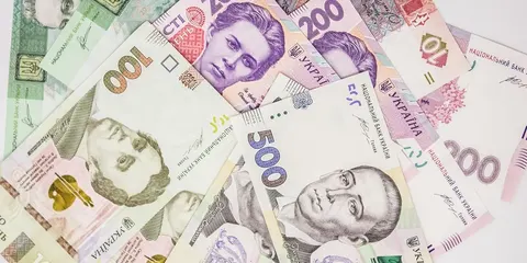 НБУ: долар додав копійку, євро подешевшав на 4 копійки