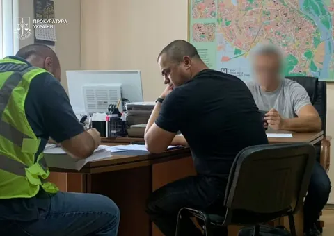 Підозра заступнику ректора медуніверситету: бюджет втратив 2,2 млн грн на ремонті покрівлі