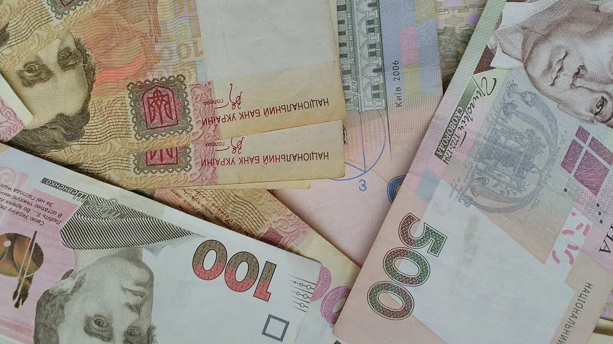 Бюджет-2027: мінімалка 9546 грн, індексацію обнулять, курс — 47,1 грн/долар