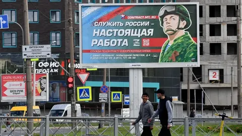 Російські чиновники готують шляхи відступу: рахунки за кордоном і виїзд родичів