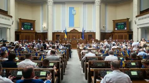 Рада вдруге провалила повернення ПДВ на посилки: що це означає для гаманців