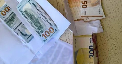 На Тернопільщині податківці вимагали €75 тис. і 1,6 млн грн хабарів — НАБУ затримало двох посадовців