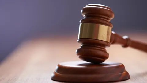 Ексдиректора на Миколаївщині засудили на 7 років за привласнення 400 тисяч гривень
