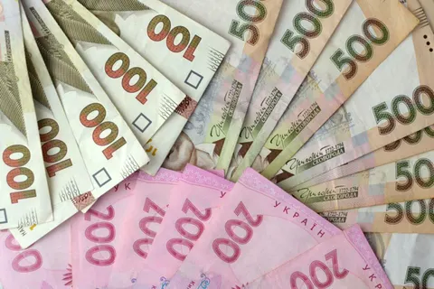 Ліквідація 12 банків: що буде з кредитами українців