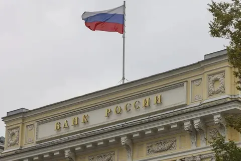 Паливна криза додала до інфляції РФ 0,8 пункту — ЦБ визнав імпорт бензину