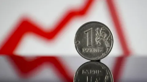 Росіяни вивели з банків рекордну суму готівки: що це означає для рубля