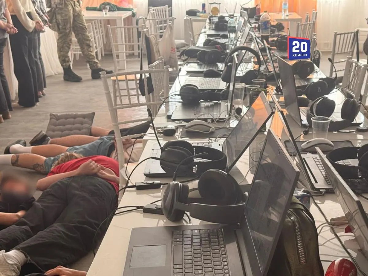 Два шахрайські кол-центри на Вінниччині: 60 ноутбуків і 37 операторів