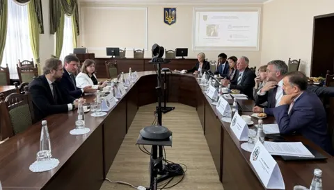 Аграріям прифронтових областей: 10,5 млн дол. на зберігання врожаю і перемовини про ще 25 млн