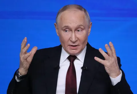 Вибори в Росії та страх мобілізації: що це означає для росіян і їхніх грошей